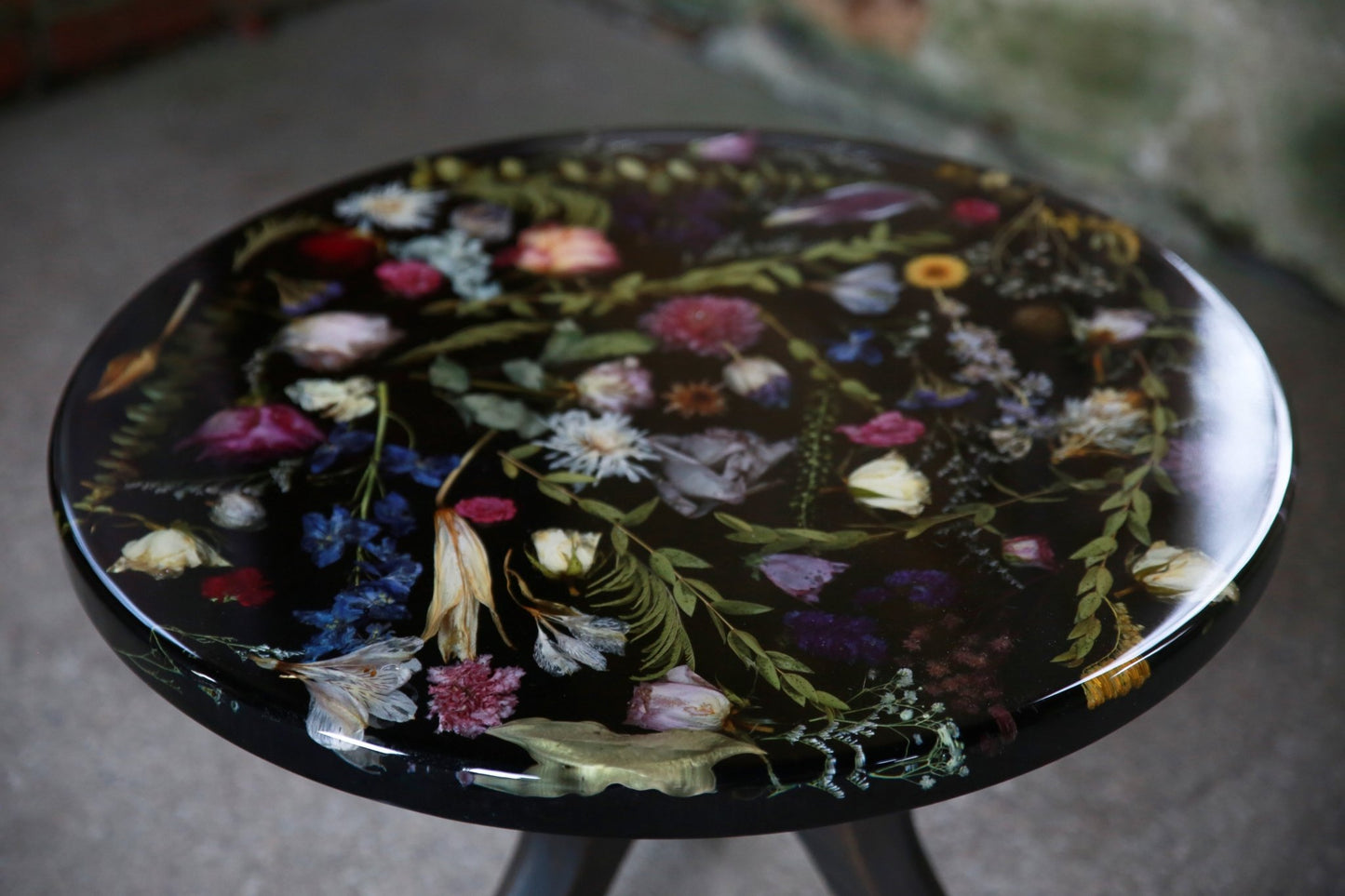Botanical Resin Table "Forever 24 No11" by Serge Holenko, 24" Round 18"H. - ThePopUp Art Gallery